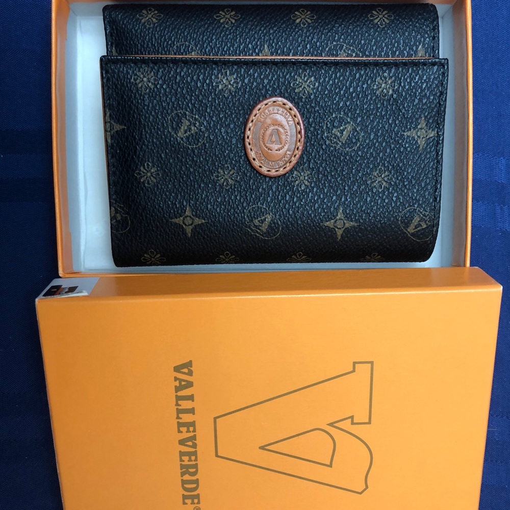 Women’s Italian wallet
